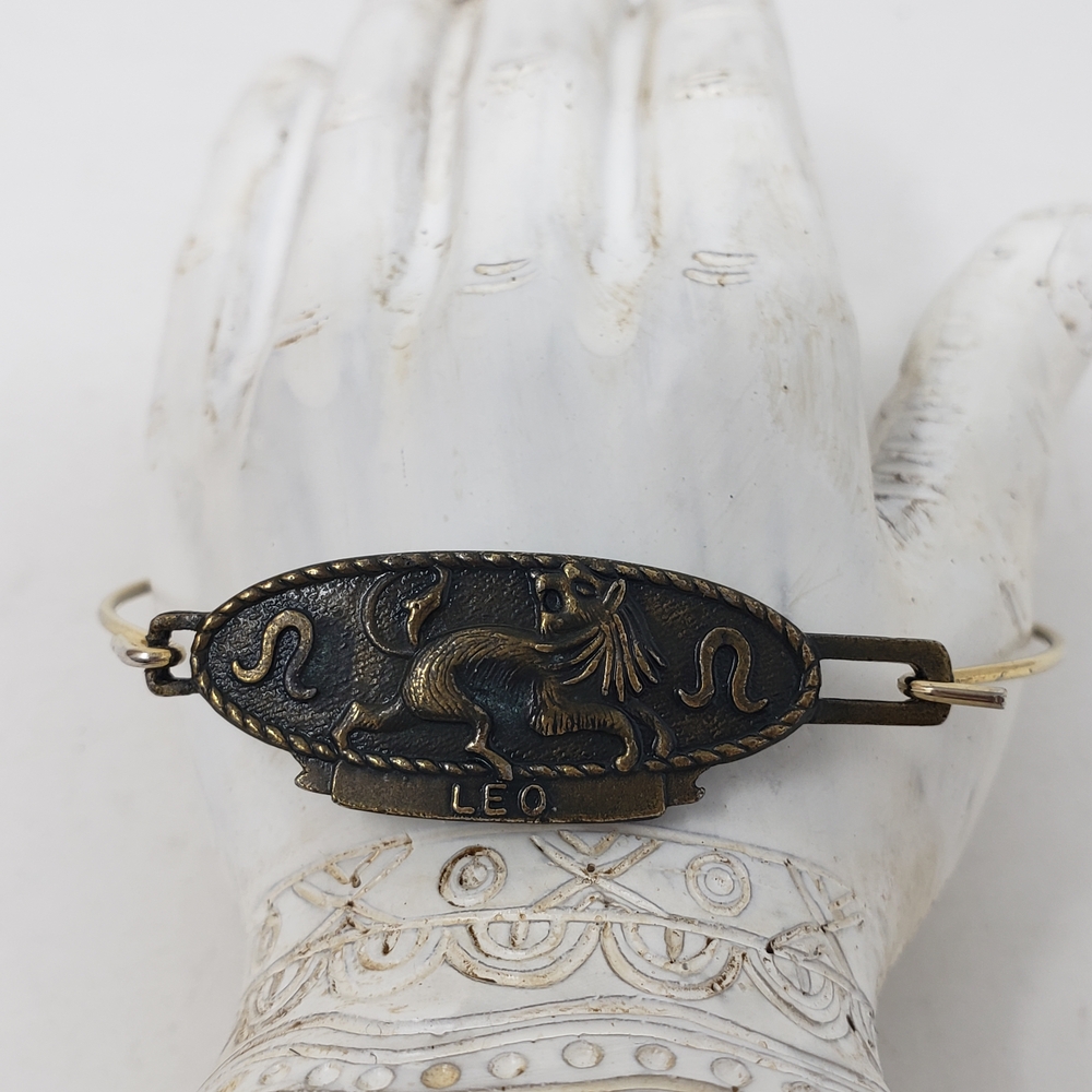 Vintage Leo Zodiac Bracelet
